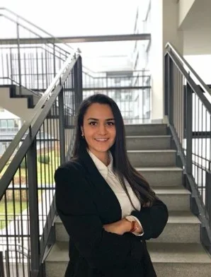 Seda Icpinar, Ansprechpartnerin für Unternehmen bei HIER ANKOMMEN